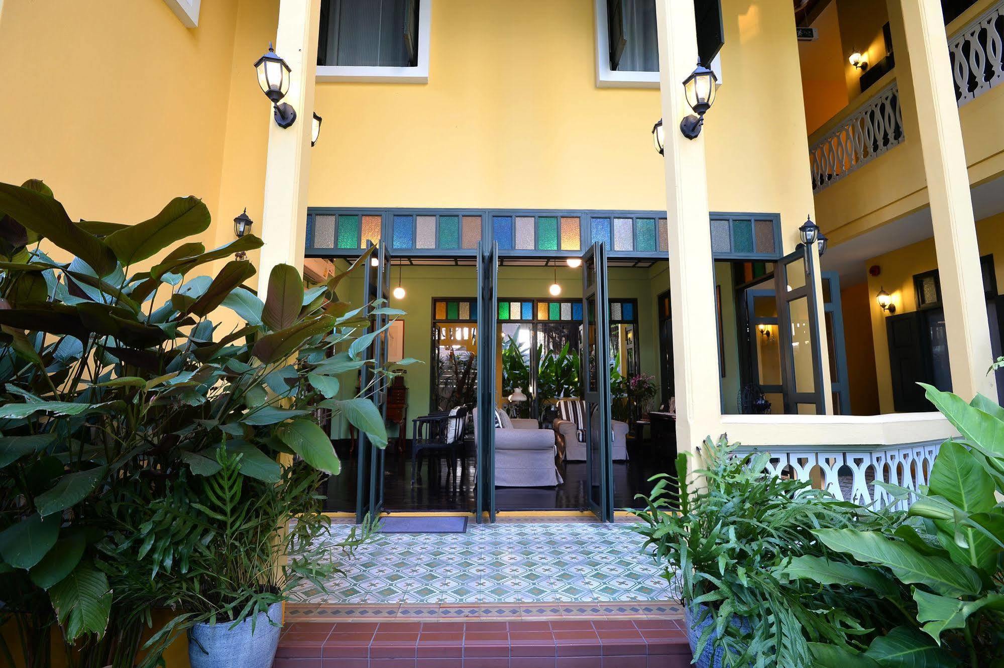 Baan Pra Nond Bed & Breakfast Bangkok Exterior photo