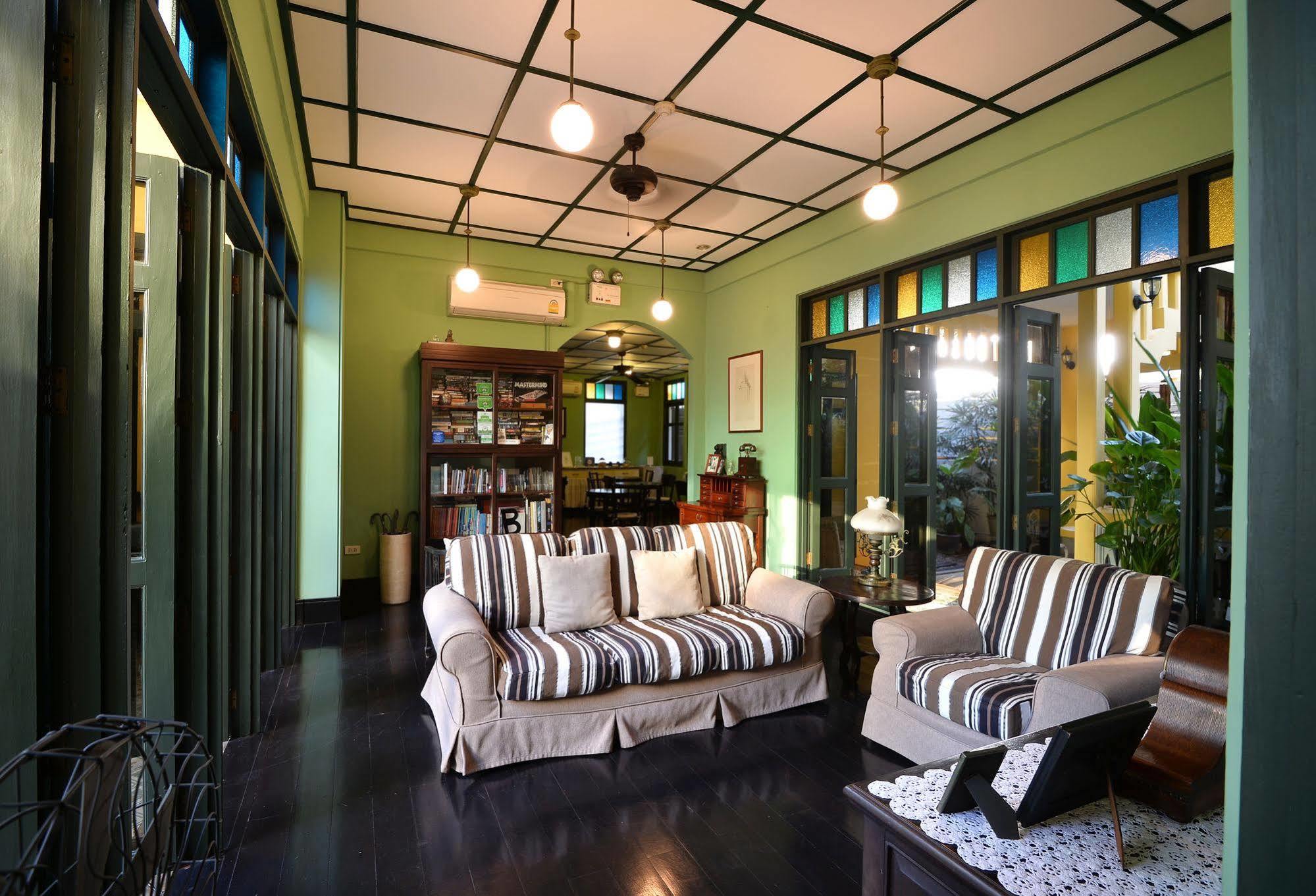 Baan Pra Nond Bed & Breakfast Bangkok Exterior photo