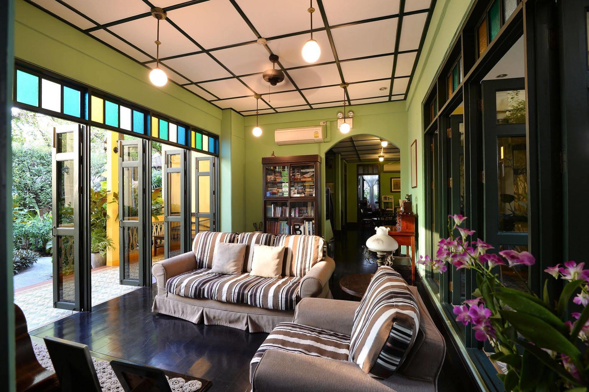 Baan Pra Nond Bed & Breakfast Bangkok Exterior photo